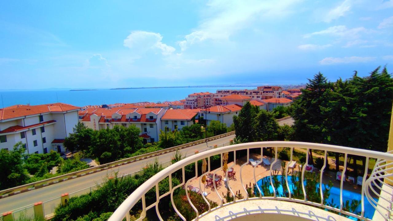 סבטי ולאס Hotel Consul מראה חיצוני תמונה
